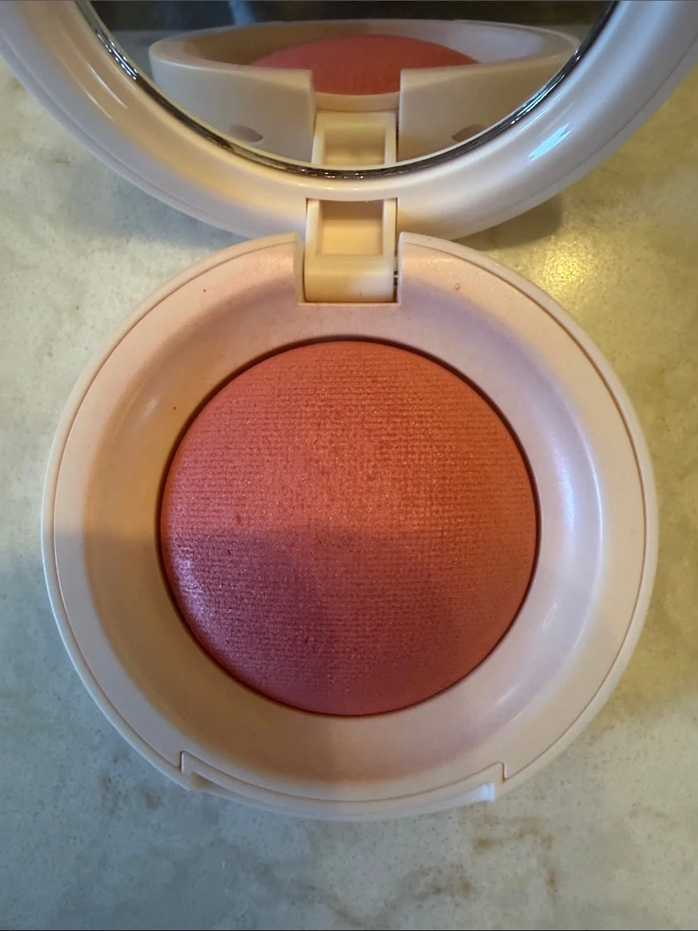 LN Rare Beauty Blush in Happy